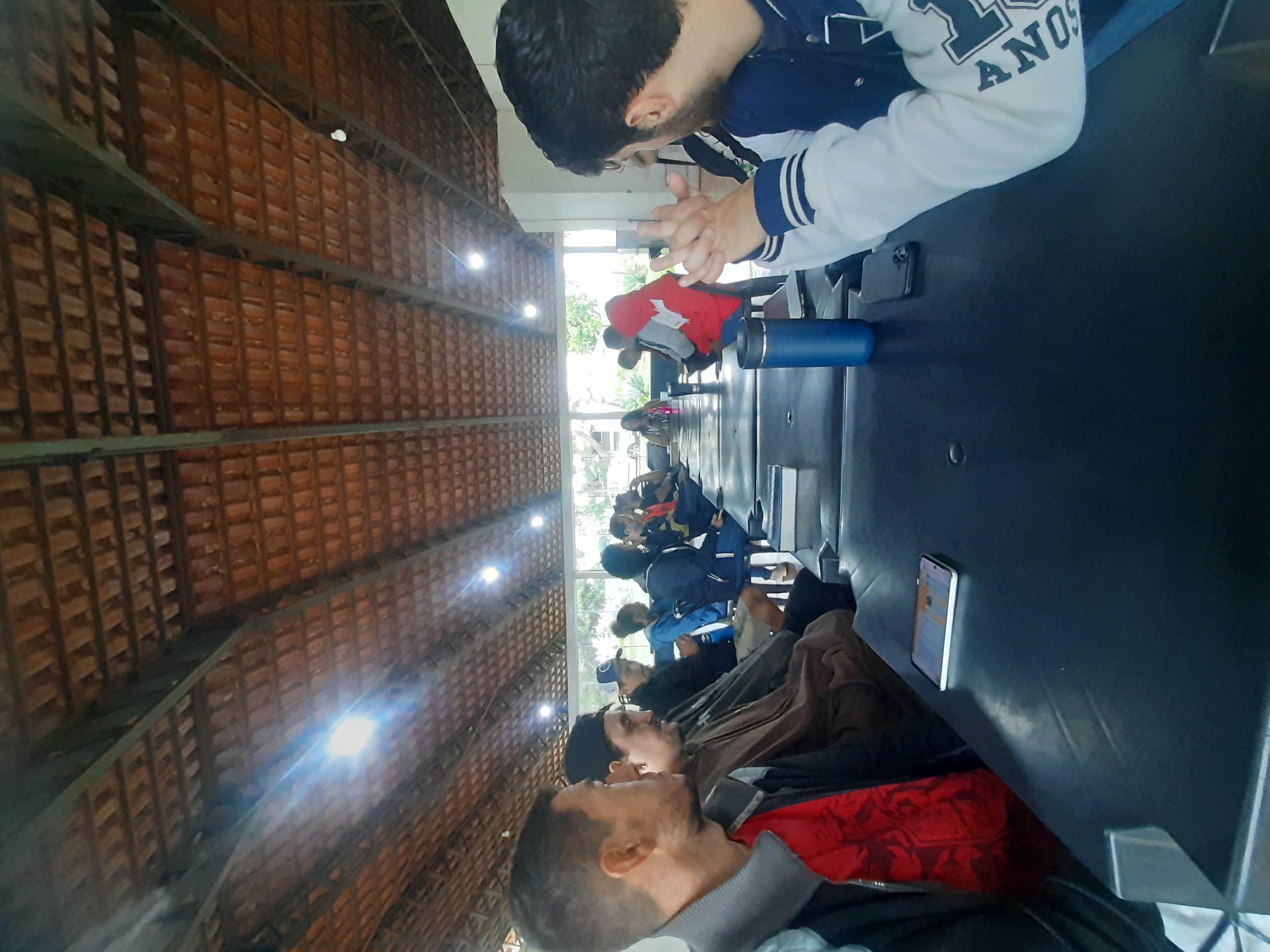 Foto 6 — Rotina na base da Jocum Goiânia