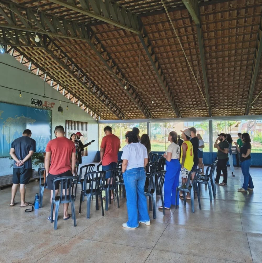 Foto 3 — Rotina na base da Jocum Goiânia